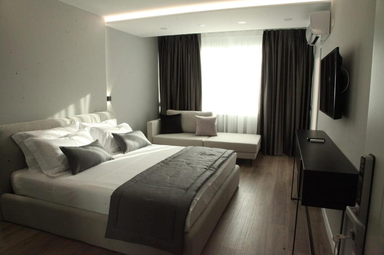 L'Hotel Tiranë Ngoại thất bức ảnh