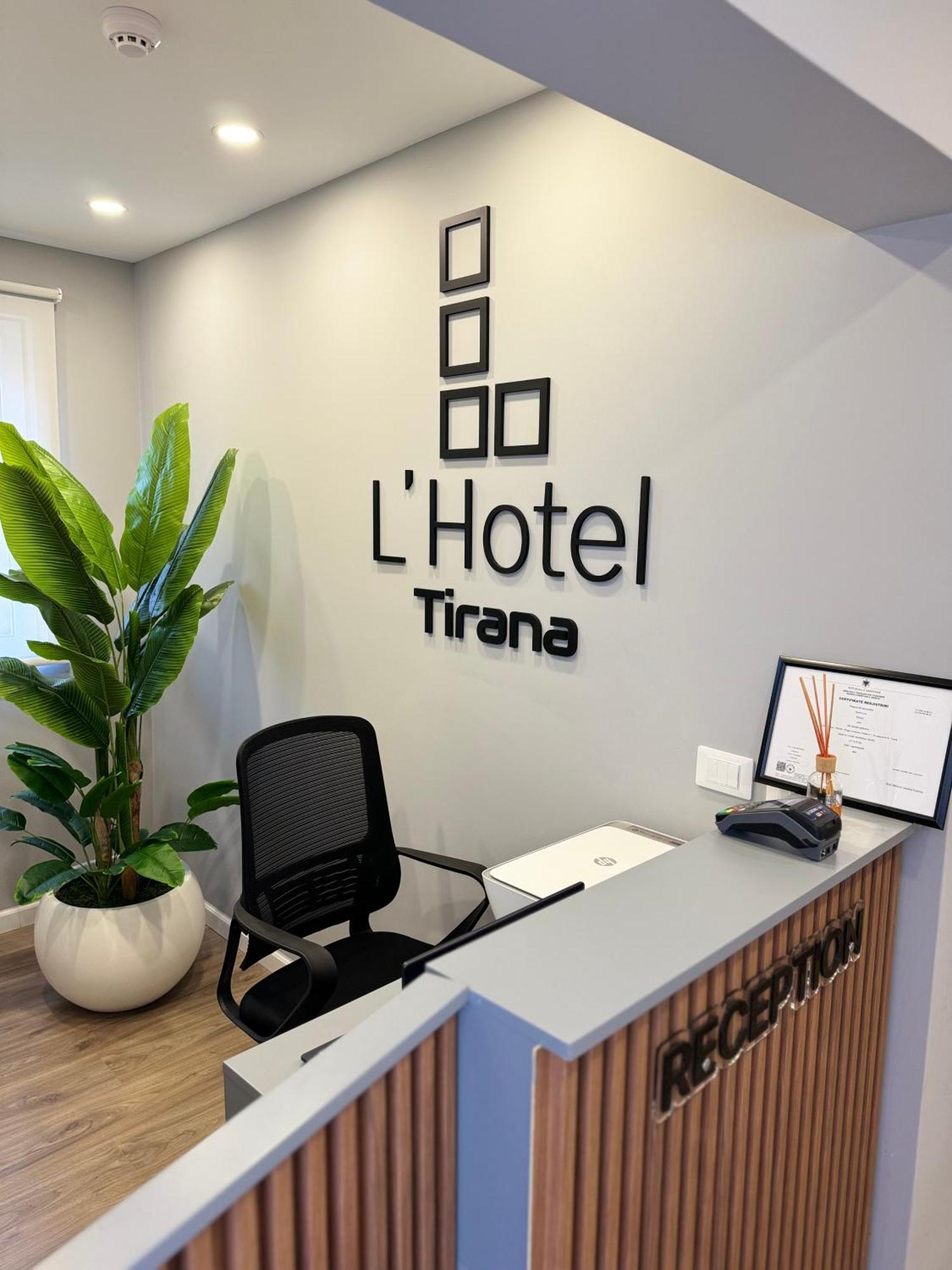 L'Hotel Tiranë Ngoại thất bức ảnh